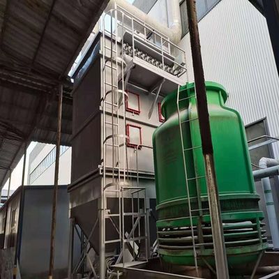 800kgの袋粉塵収集機が水泥工場の大きなシロの上に設置された