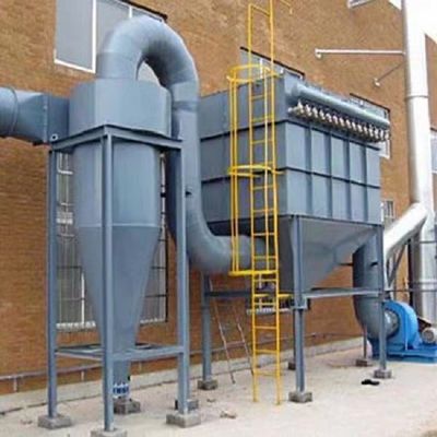 800kgの袋粉塵収集機が水泥工場の大きなシロの上に設置された