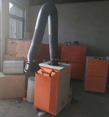 設計付きの電圧380Vまたはカスタマイズされた単一吸着腕の溶接蒸気抽出機